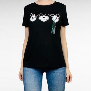 Disney | Black Mickey Mouse Comic Peekaboo Graphic Modest High-Low T-Shirt